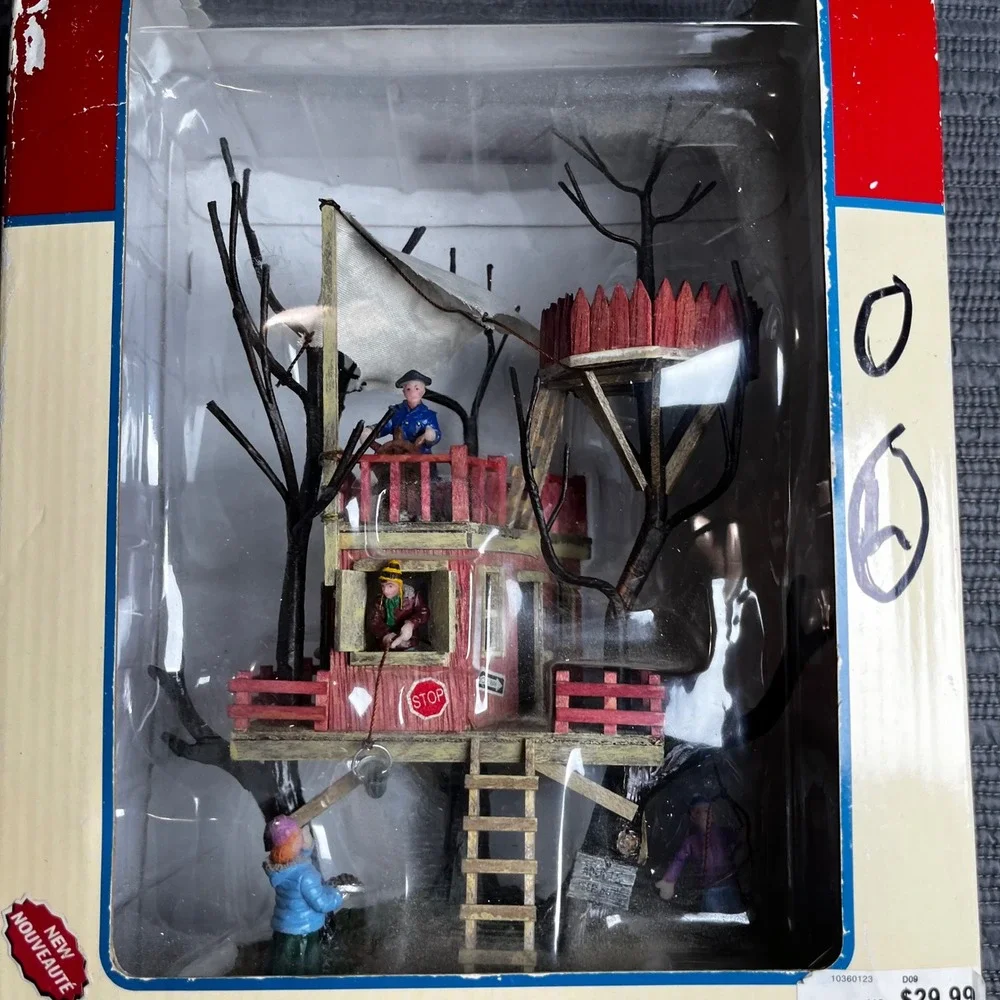 Lemax Village Collection Adults Keep Out Treehouse Table Accent 44250M 2004 New
